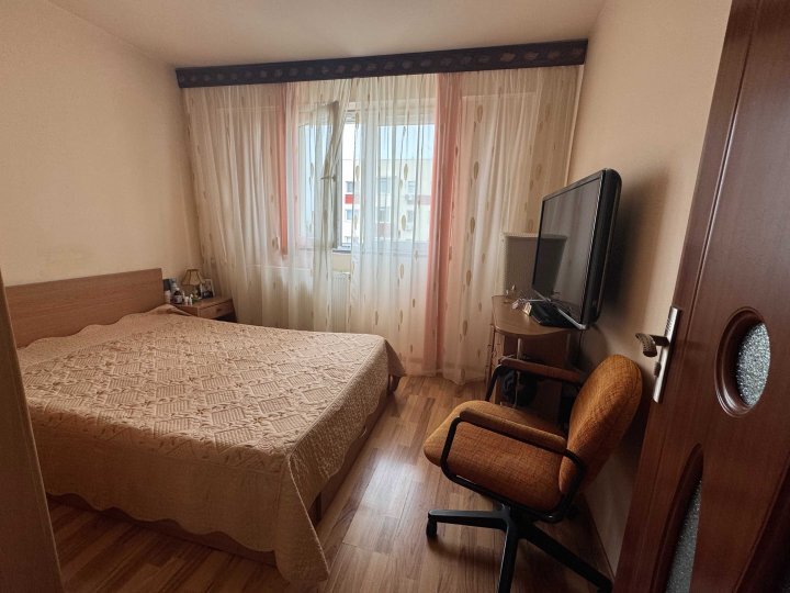 Berceni piata Sudului fix Straja ideal credit